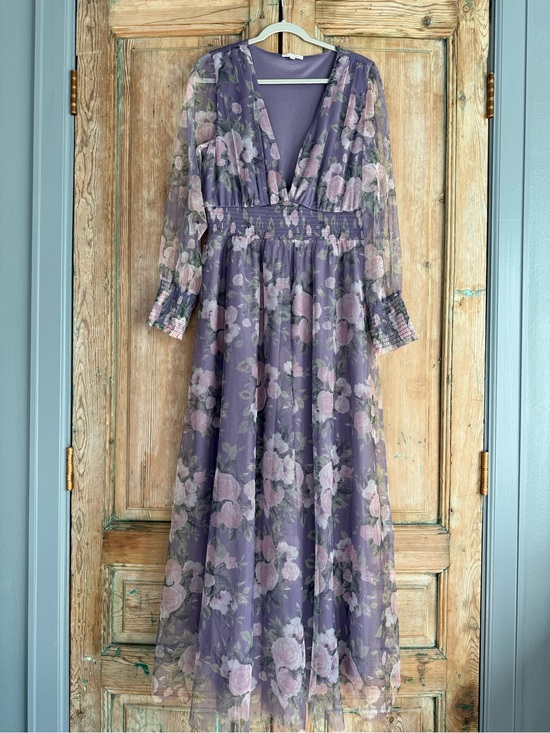 Baltic Born Dresses & Skirts - Baltic Born Lavender Floral V-Neck Maxi Dress size 2X